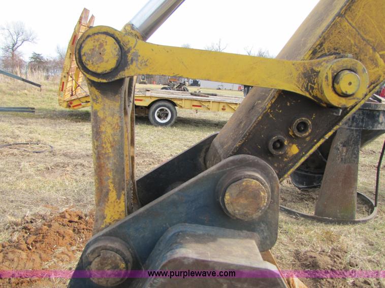 image for item B2186 1996 Komatsu PC200LC-6L excavator