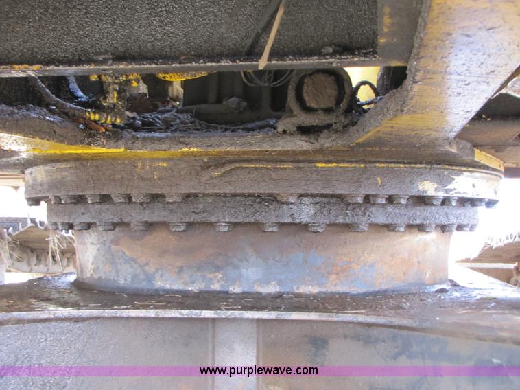 image for item B2186 1996 Komatsu PC200LC-6L excavator