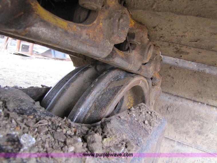 image for item B2186 1996 Komatsu PC200LC-6L excavator