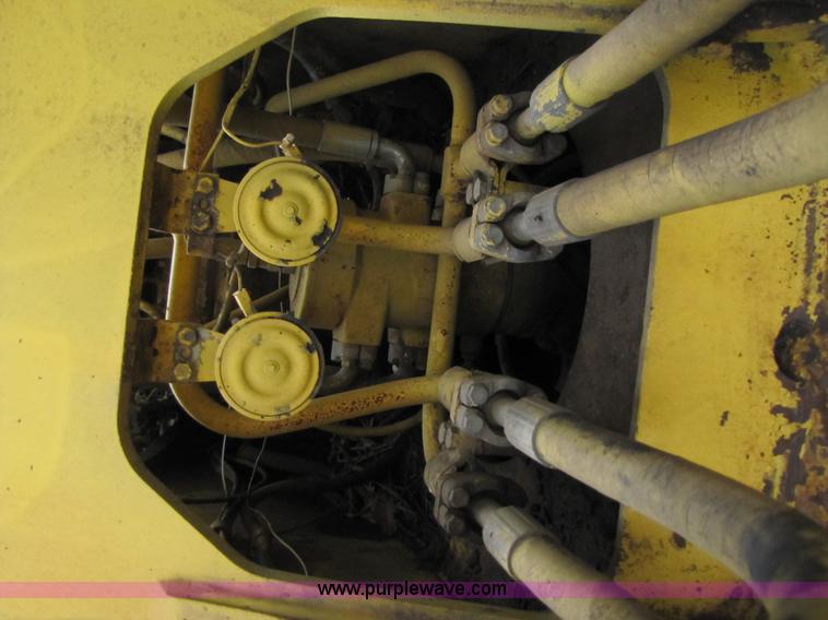 image for item B2186 1996 Komatsu PC200LC-6L excavator