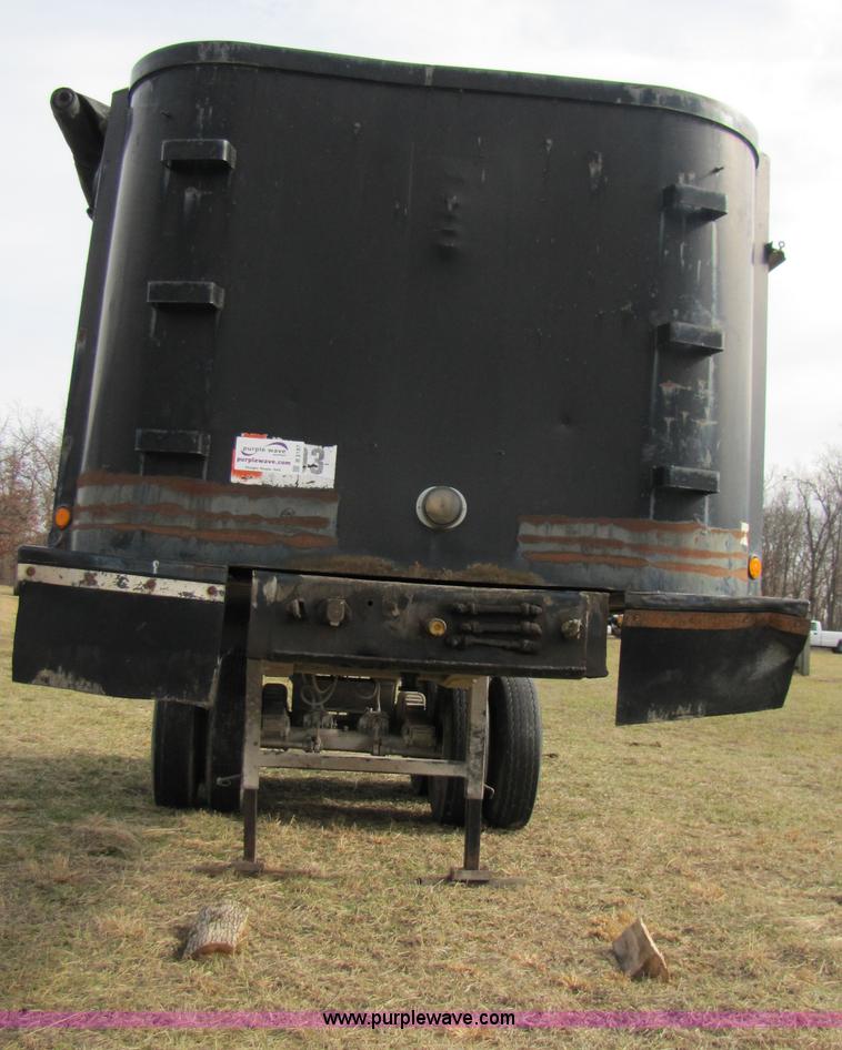 image for item B2187 1982 CMC 22' tandem axle dump trailer