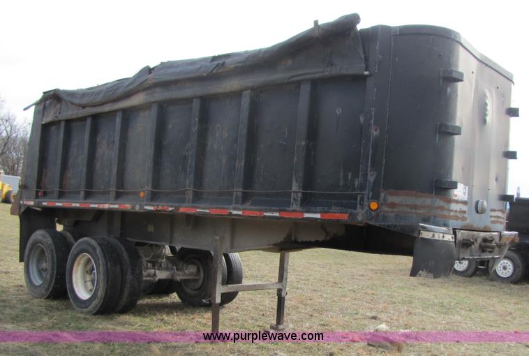 image for item B2187 1982 CMC 22' tandem axle dump trailer