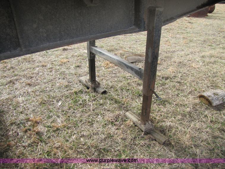 image for item B2187 1982 CMC 22' tandem axle dump trailer