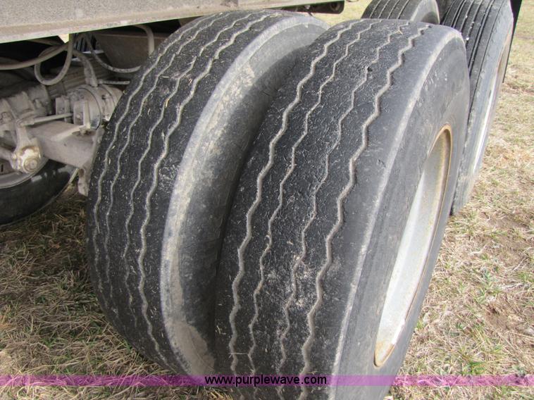 image for item B2187 1982 CMC 22' tandem axle dump trailer