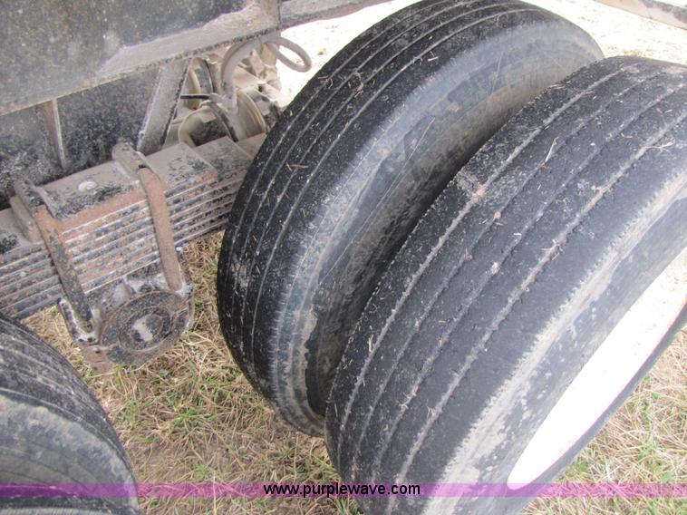 image for item B2187 1982 CMC 22' tandem axle dump trailer