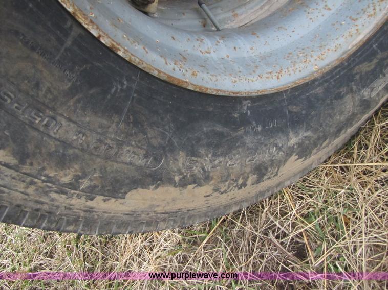 image for item B2187 1982 CMC 22' tandem axle dump trailer