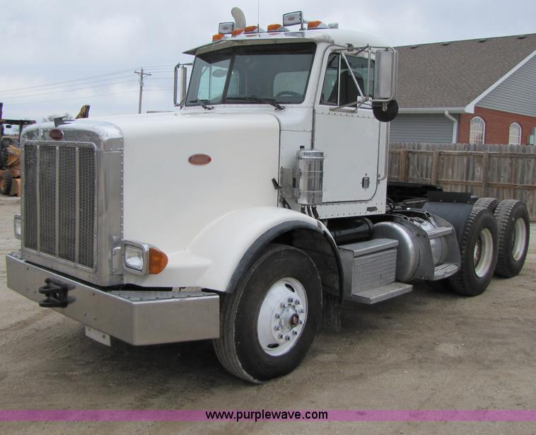 image for item B2188 1997 Peterbilt 357 semi truck
