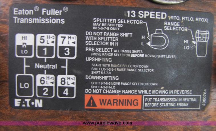 image for item B2188 1997 Peterbilt 357 semi truck