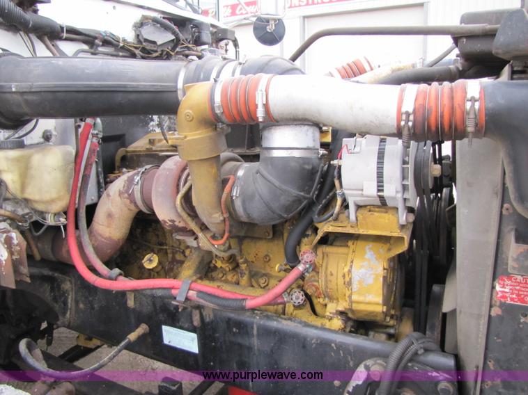 image for item B2188 1997 Peterbilt 357 semi truck