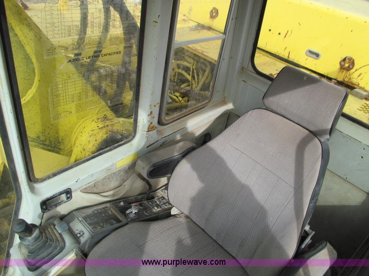 image for item B2189 Kobelco SK300LC-II excavator