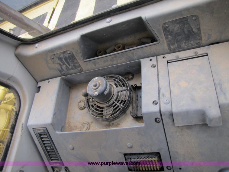 image for item B2192 Kobelco SK300LC Mark IV excavator