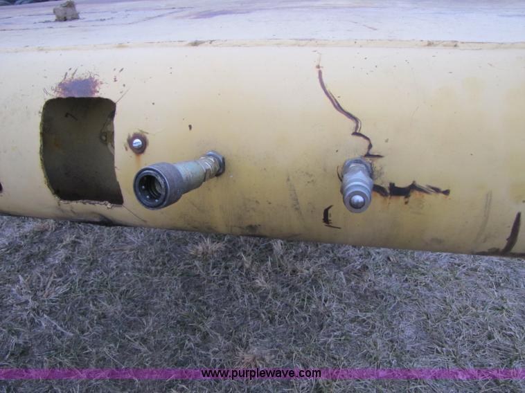 image for item B6189 1977 Nabor 25 ton flatbed lowboy trailer