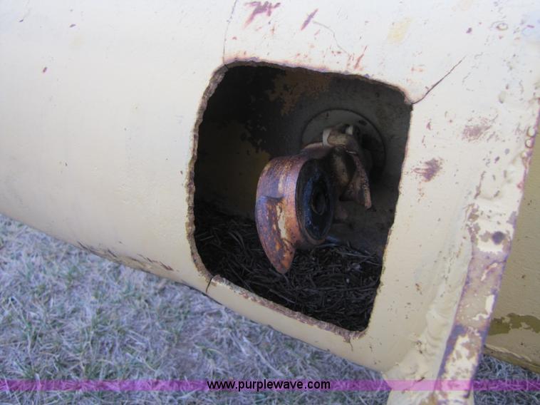 image for item B6189 1977 Nabor 25 ton flatbed lowboy trailer