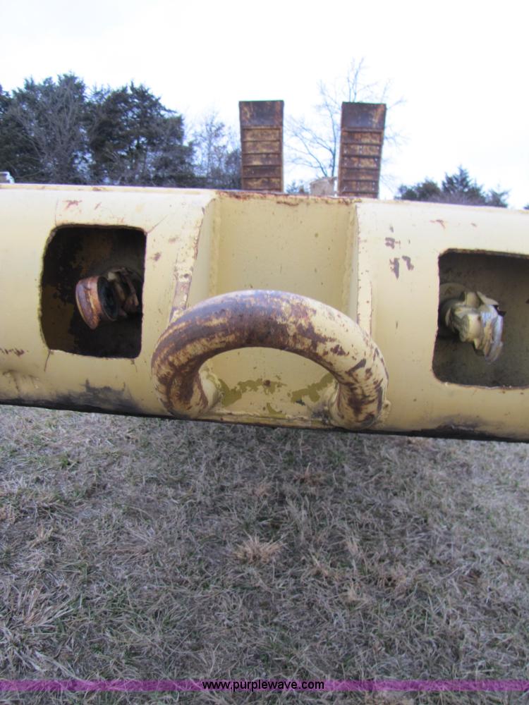 image for item B6189 1977 Nabor 25 ton flatbed lowboy trailer