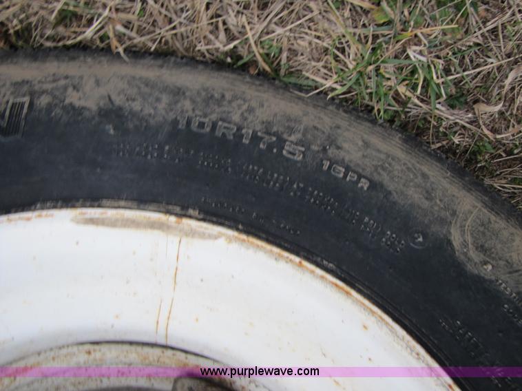 image for item B6189 1977 Nabor 25 ton flatbed lowboy trailer