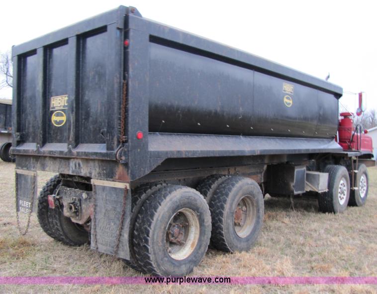 image for item B6190 1989 Mack DMM690EX dump truck