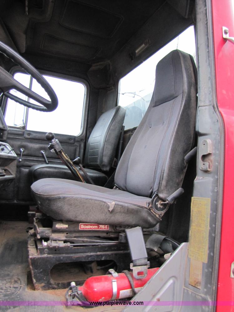 image for item B6190 1989 Mack DMM690EX dump truck