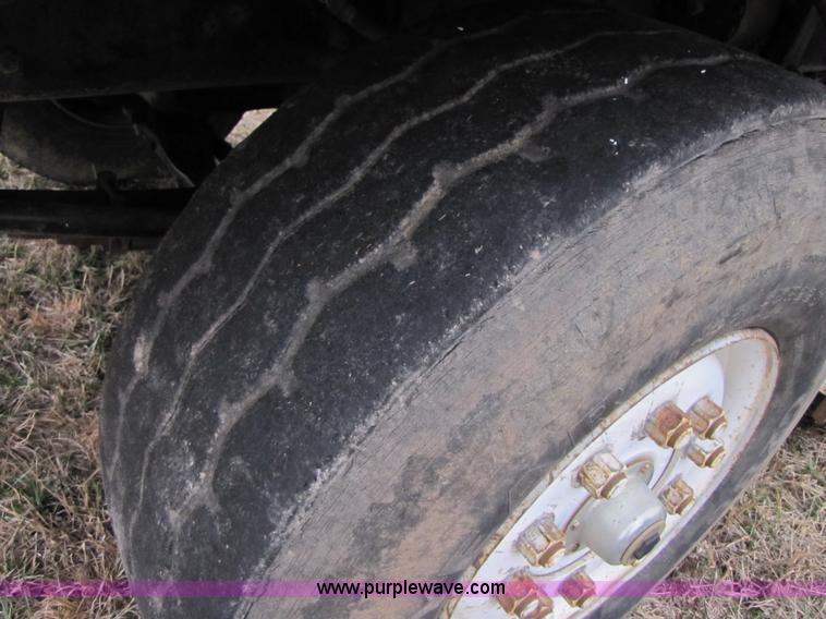 image for item B6190 1989 Mack DMM690EX dump truck