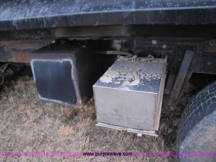 image for item B6190 1989 Mack DMM690EX dump truck