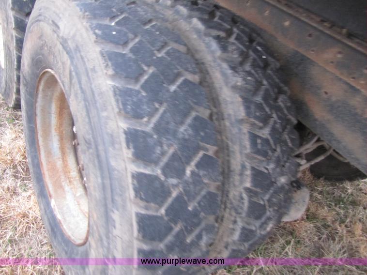 image for item B6190 1989 Mack DMM690EX dump truck