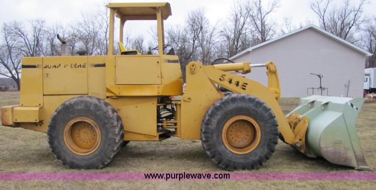image for item B6191 1992 John Deere 544E articulating wheel loader