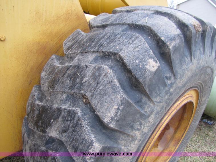image for item B6191 1992 John Deere 544E articulating wheel loader