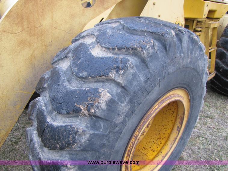 image for item B6191 1992 John Deere 544E articulating wheel loader