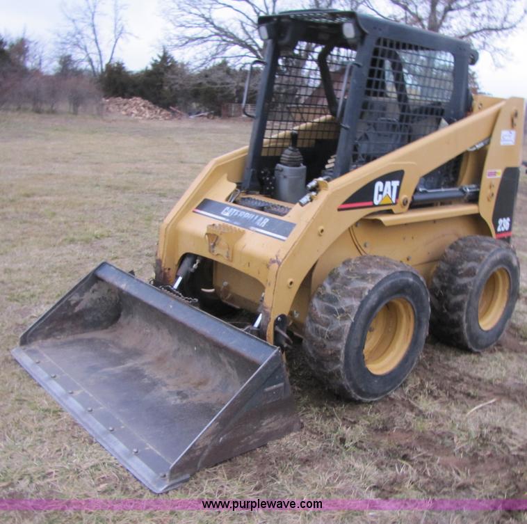 image for item B6192 2003 Caterpillar 236 skid steer