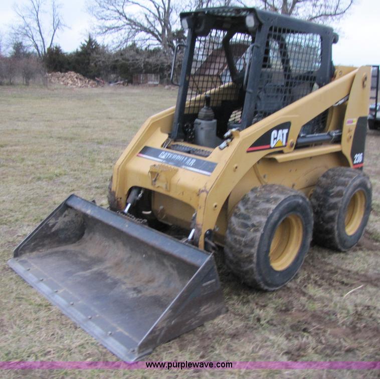 image for item B6192 2003 Caterpillar 236 skid steer
