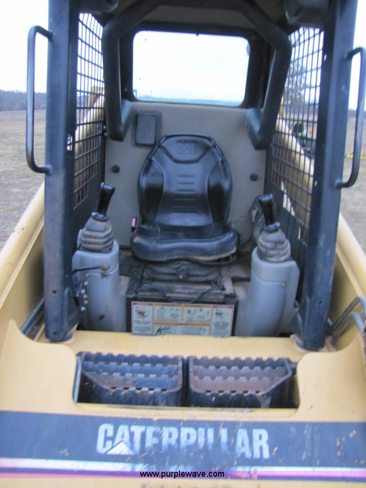 image for item B6192 2003 Caterpillar 236 skid steer