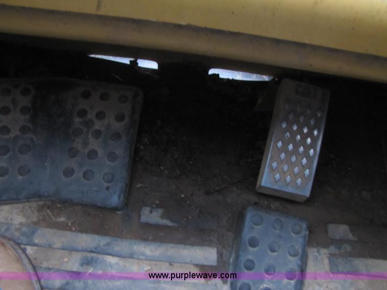 image for item B6192 2003 Caterpillar 236 skid steer