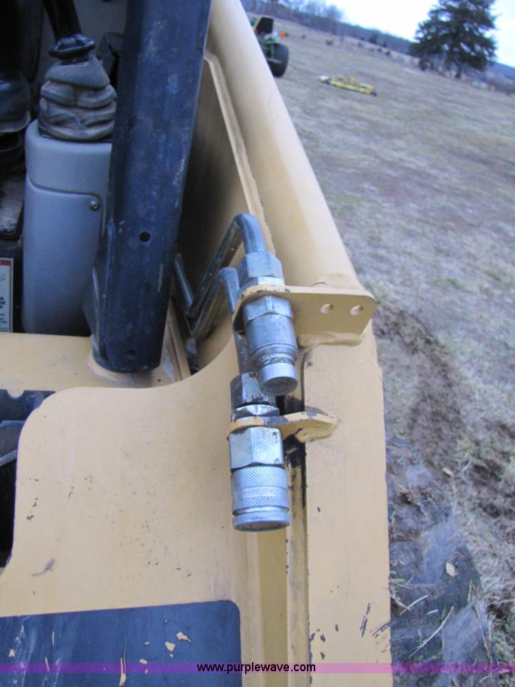 image for item B6192 2003 Caterpillar 236 skid steer