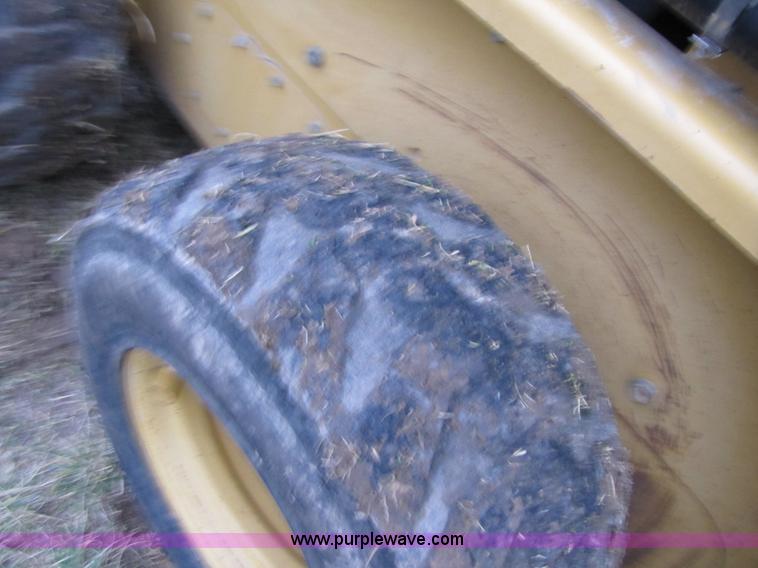 image for item B6192 2003 Caterpillar 236 skid steer