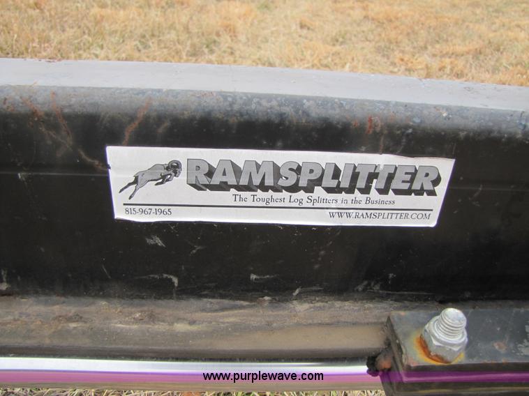 image for item E9590 Ramsplitter log splitter