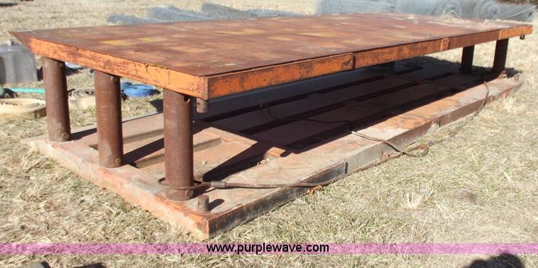 image for item E9618 20' x 8' x 5.5" trench box