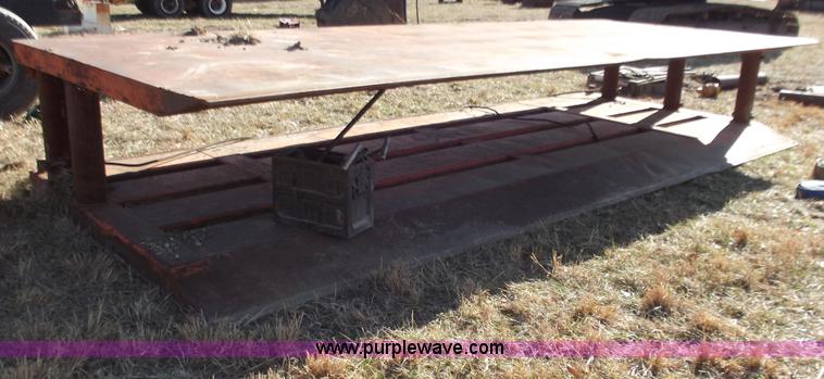 image for item E9618 20' x 8' x 5.5" trench box