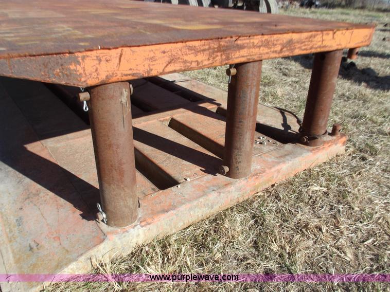 image for item E9618 20' x 8' x 5.5" trench box