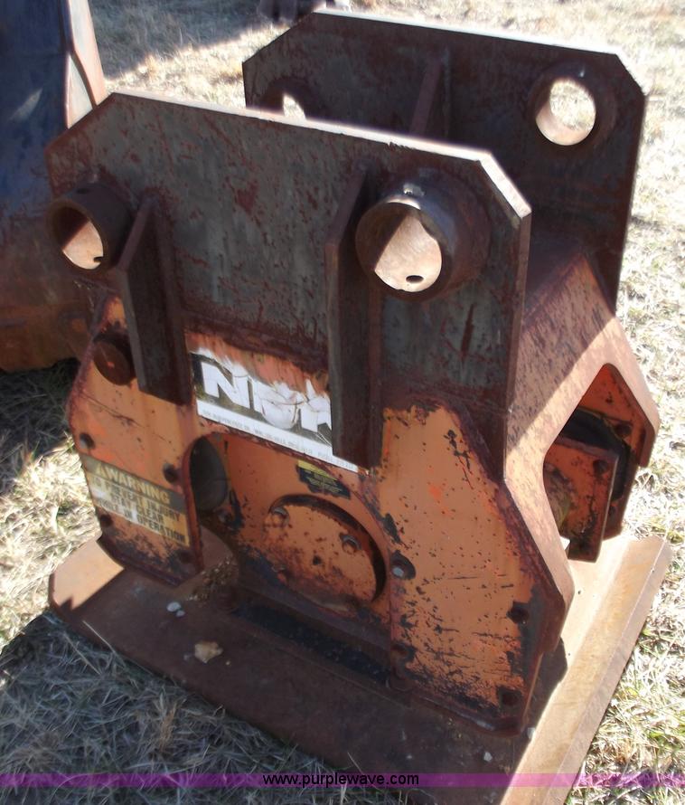 image for item E9622 NPK ground compactor