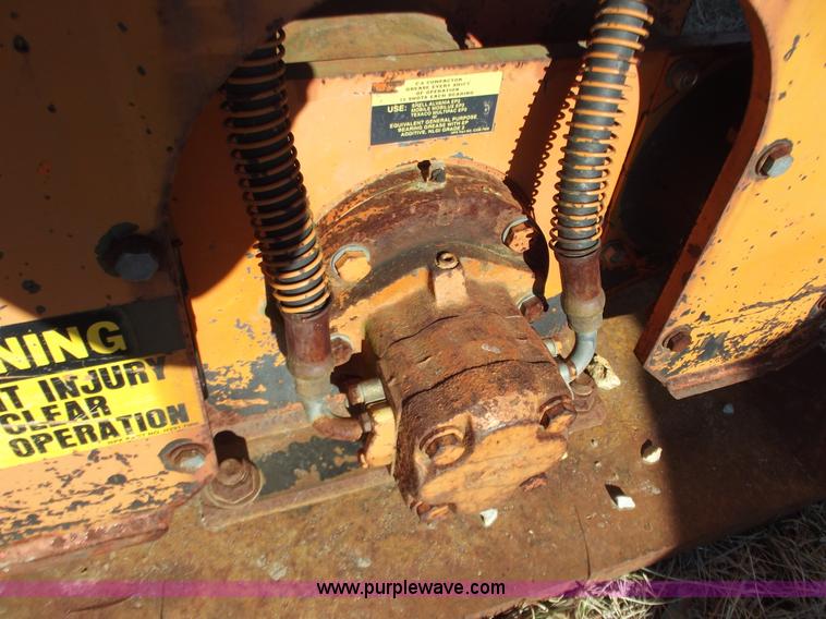 image for item E9622 NPK ground compactor