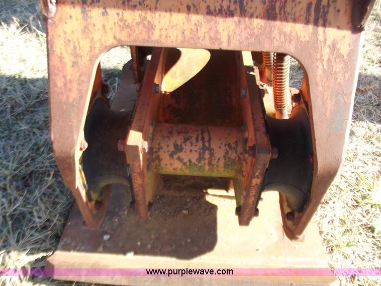 image for item E9622 NPK ground compactor