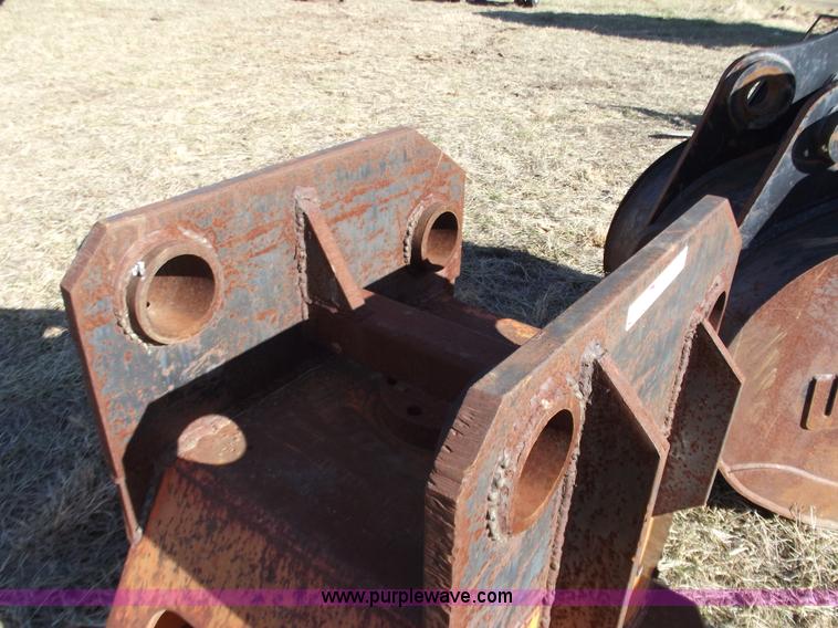 image for item E9622 NPK ground compactor