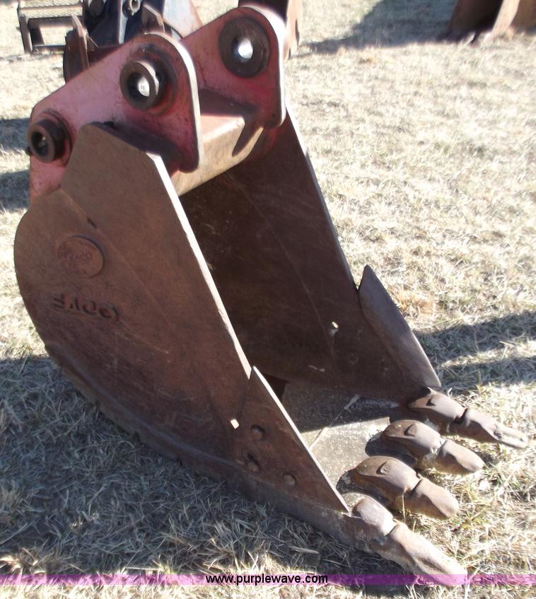 image for item E9623 Esco 24" bucket with teeth