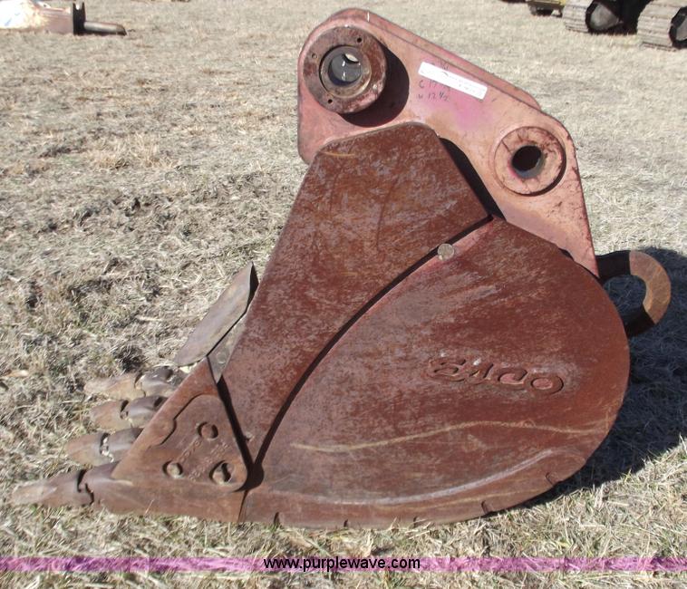 image for item E9623 Esco 24" bucket with teeth