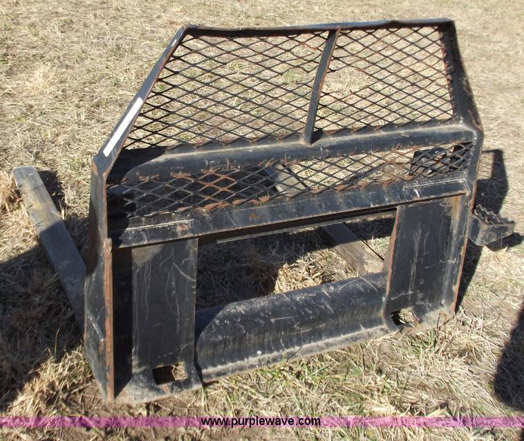 image for item E9624 Caterpillar pallet forks