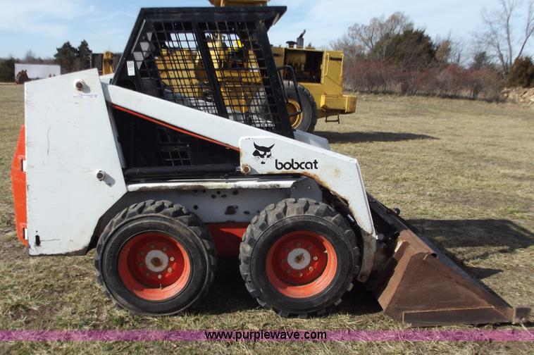 image for item E9631 Bobcat 743 skid steer