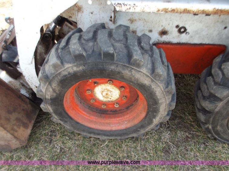 image for item E9631 Bobcat 743 skid steer