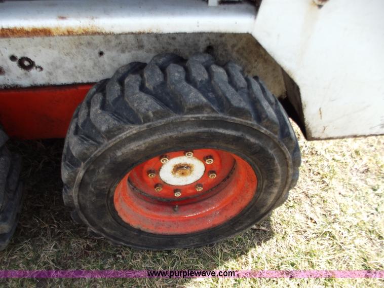 image for item E9631 Bobcat 743 skid steer