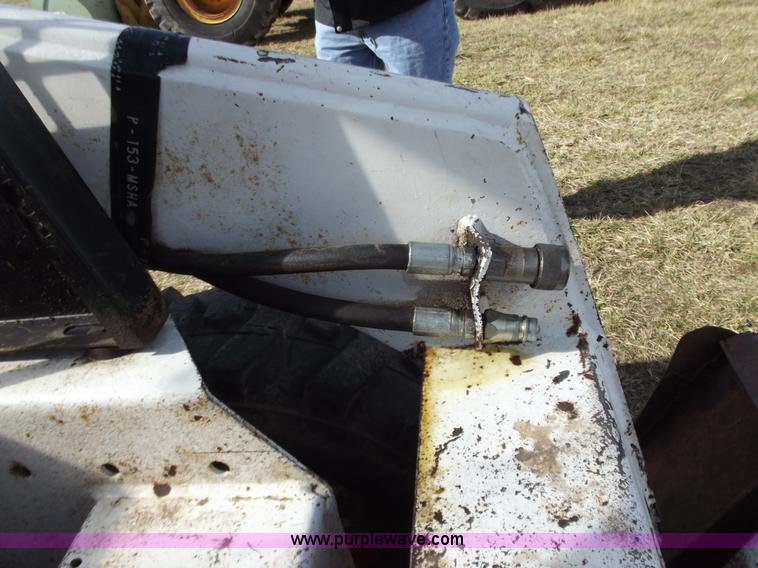 image for item E9631 Bobcat 743 skid steer