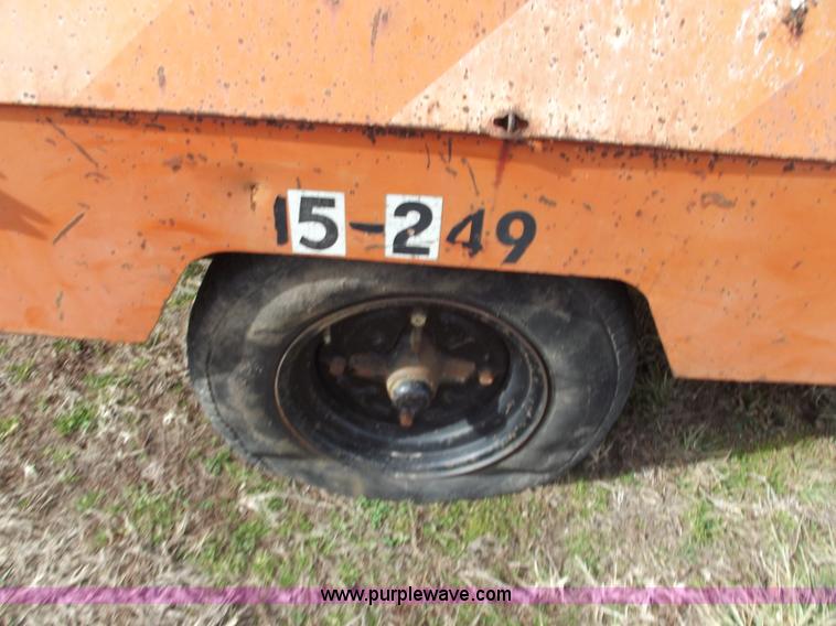 image for item E9632 Sullivan 185CFM air compressor