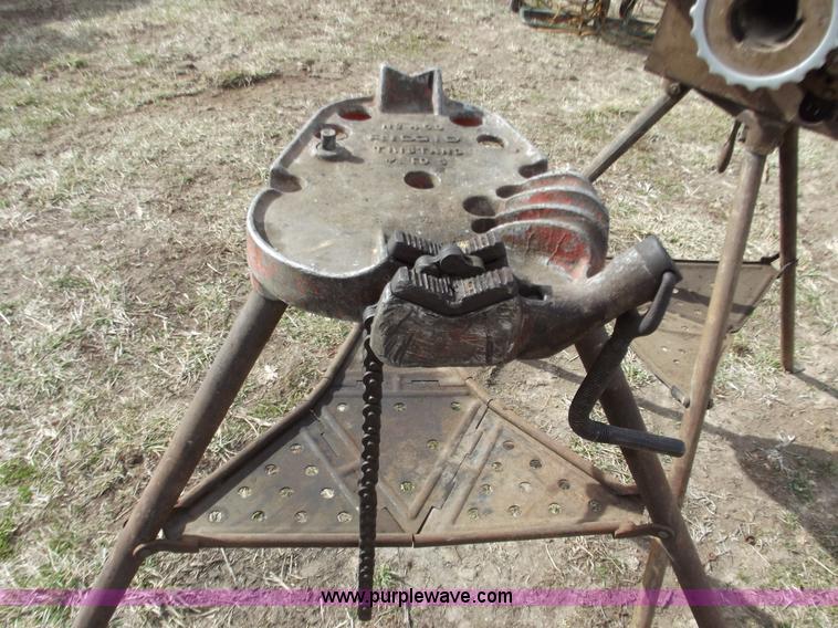 NYE pipe threader in Bolivar, MO | Item 